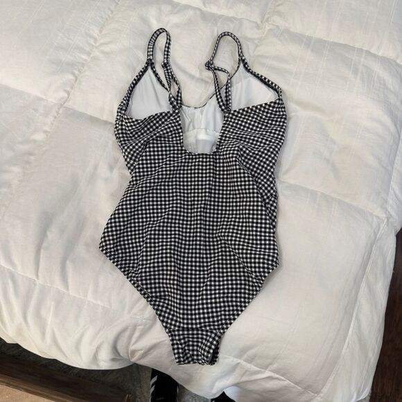 Kona Sol One Piece Black and White Gingham Swimsuit with ruching on the sides-M - Picture 6 of 16
